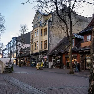 Prestige Krupowki 36/9 شقة